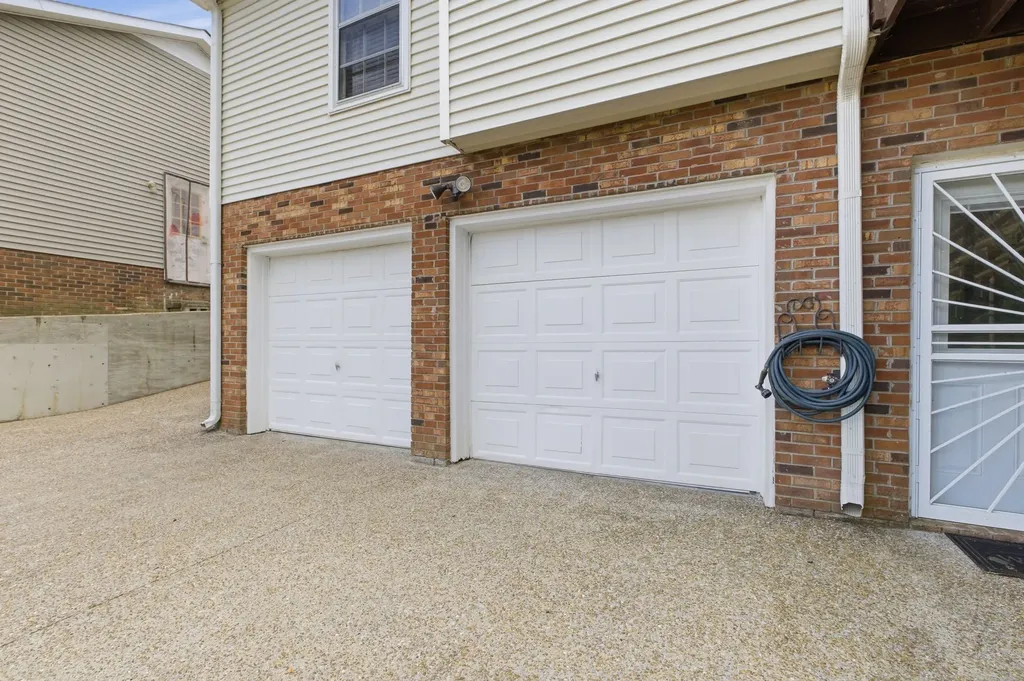 5424 Village Way Nashville TN 37211