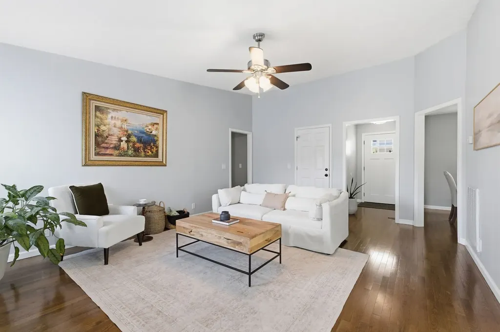 5424 Village Way Nashville TN 37211