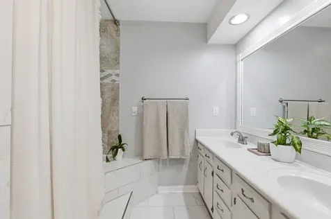 5424 Village Way Nashville TN 37211