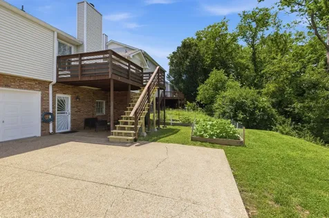 5424 Village Way Nashville TN 37211