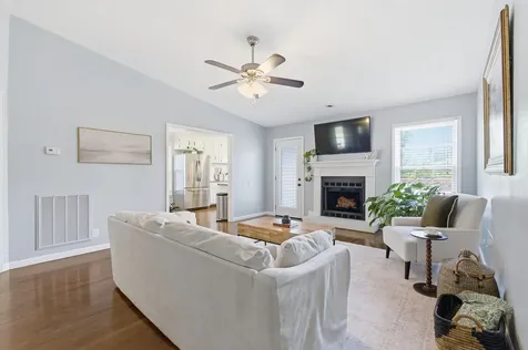 5424 Village Way Nashville TN 37211
