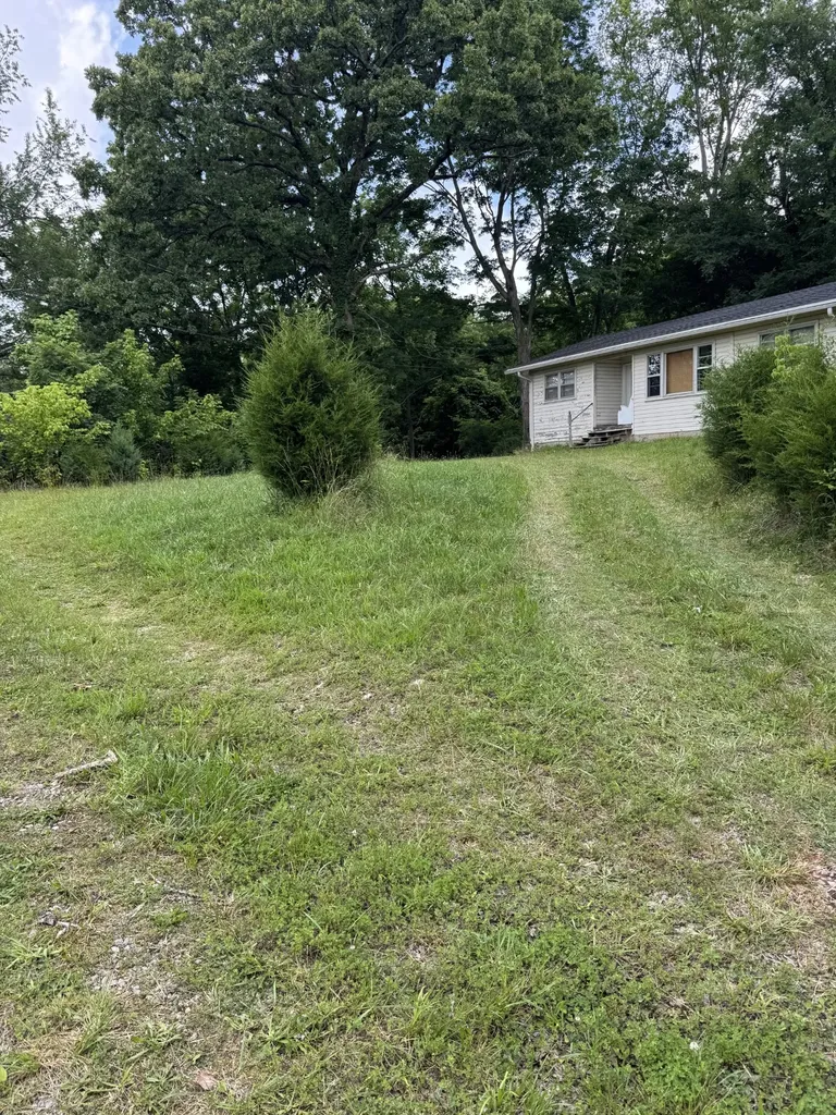 691 Ringgold Road Clarksville TN 37042