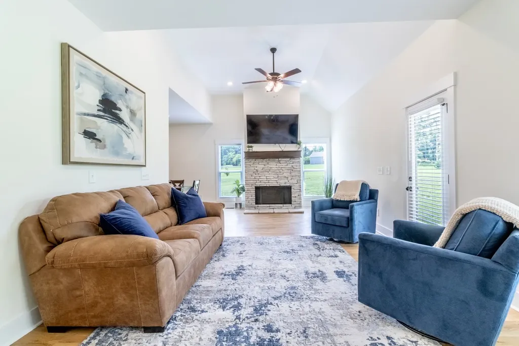 2094 Beverly Court Springfield TN 37172