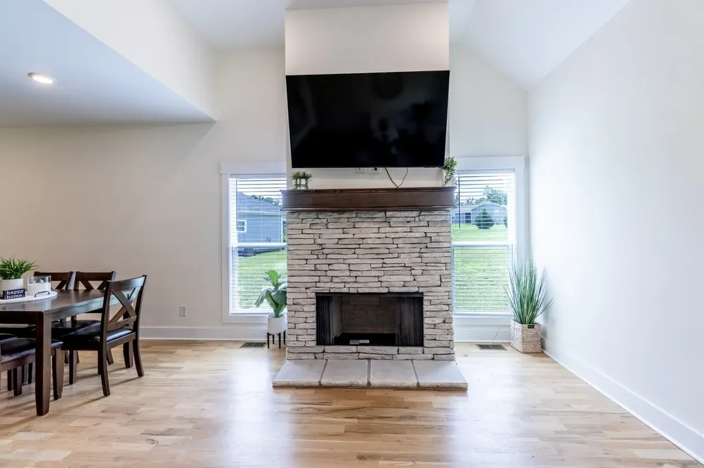 2094 Beverly Court Springfield TN 37172