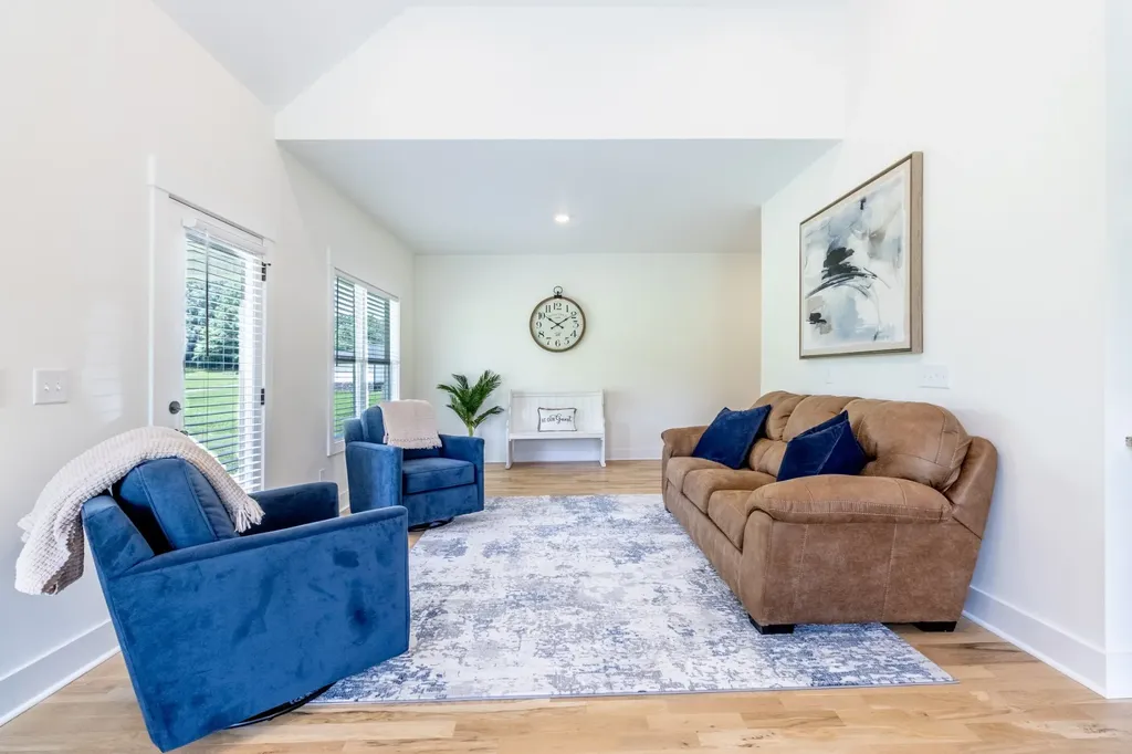 2094 Beverly Court Springfield TN 37172