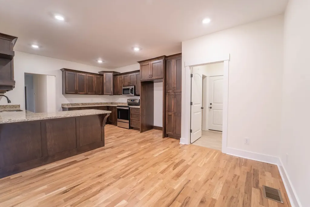 2094 Beverly Court Springfield TN 37172