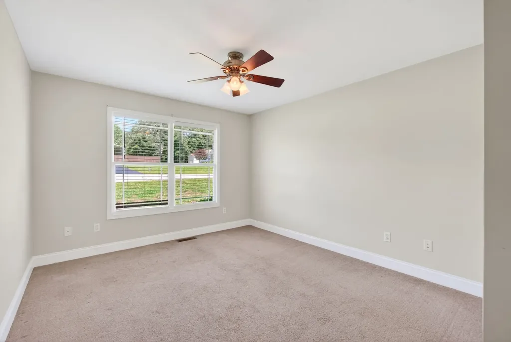 197 Rustling Oaks Drive Sparta TN 38583