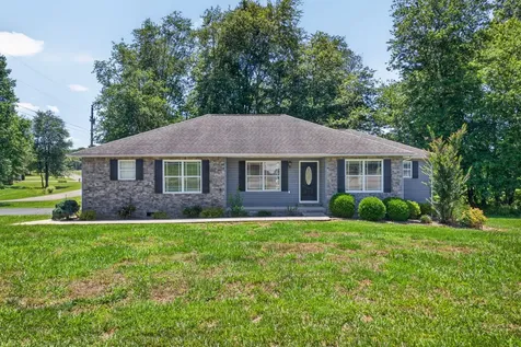 197 Rustling Oaks Drive Sparta TN 38583