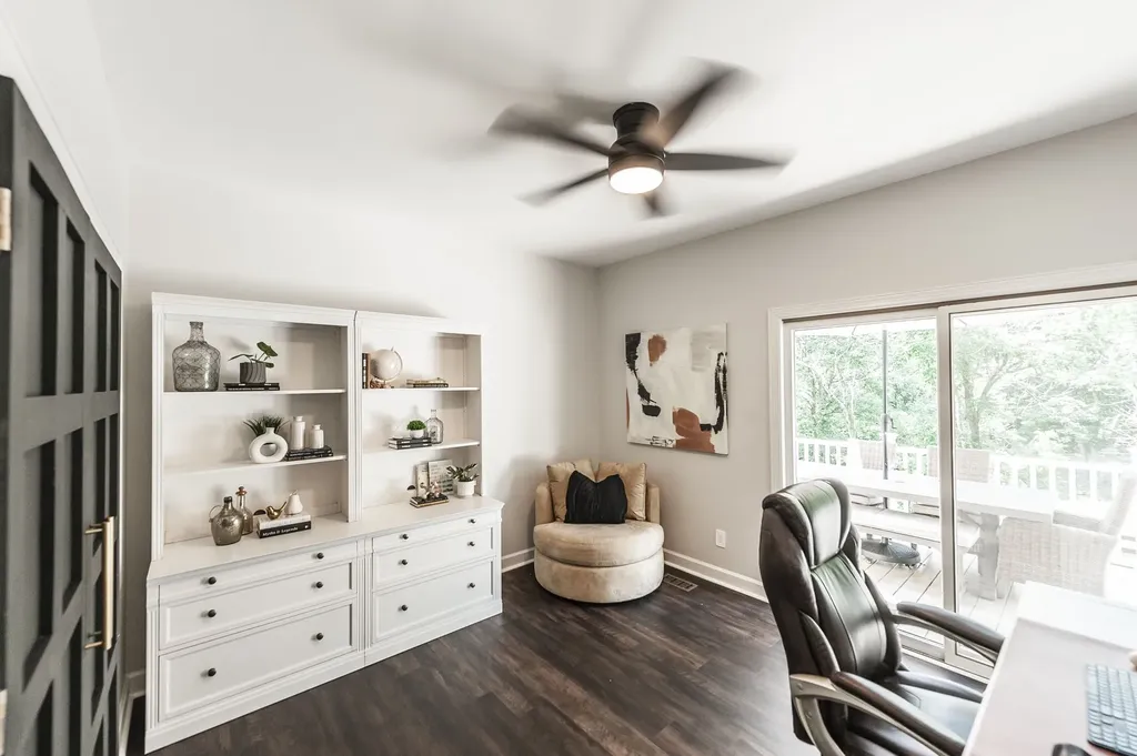 908 E Cynthia Trail Goodlettsville TN 37072