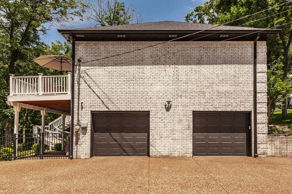 908 E Cynthia Trail Goodlettsville TN 37072