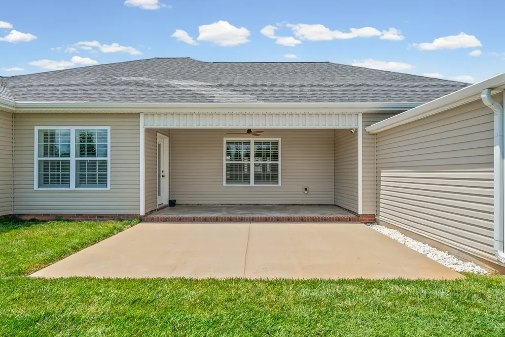 411 Yorkshire Way Hopkinsville KY 42240