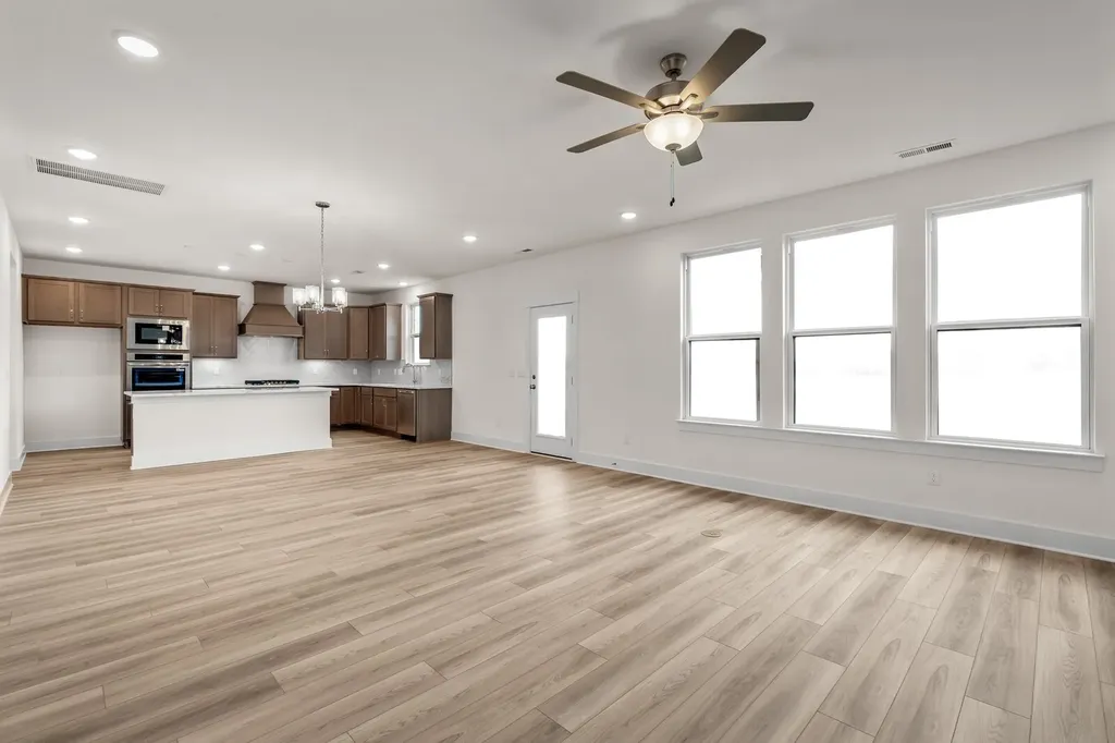 285 Johnnys Place Mount Juliet TN 37122