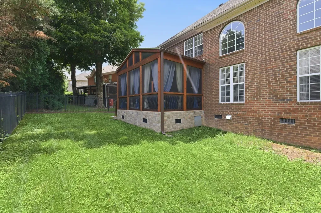 1013 Glessner Drive Spring Hill TN 37174