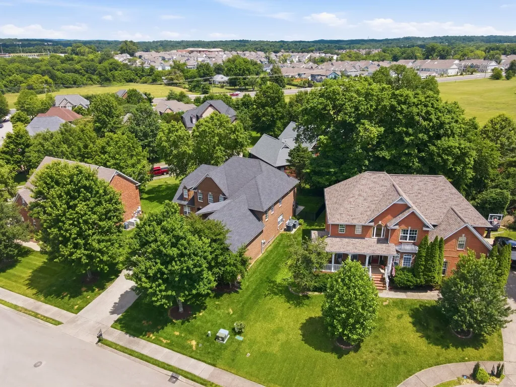 1013 Glessner Drive Spring Hill TN 37174
