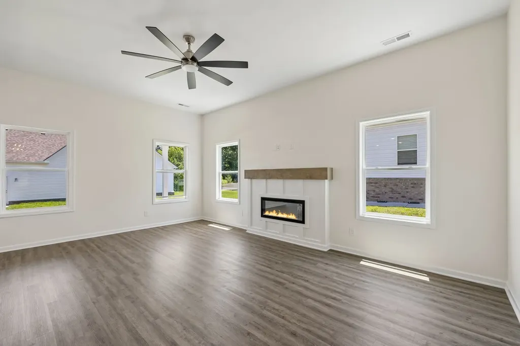 310 Buckadee Road La Vergne TN 37086
