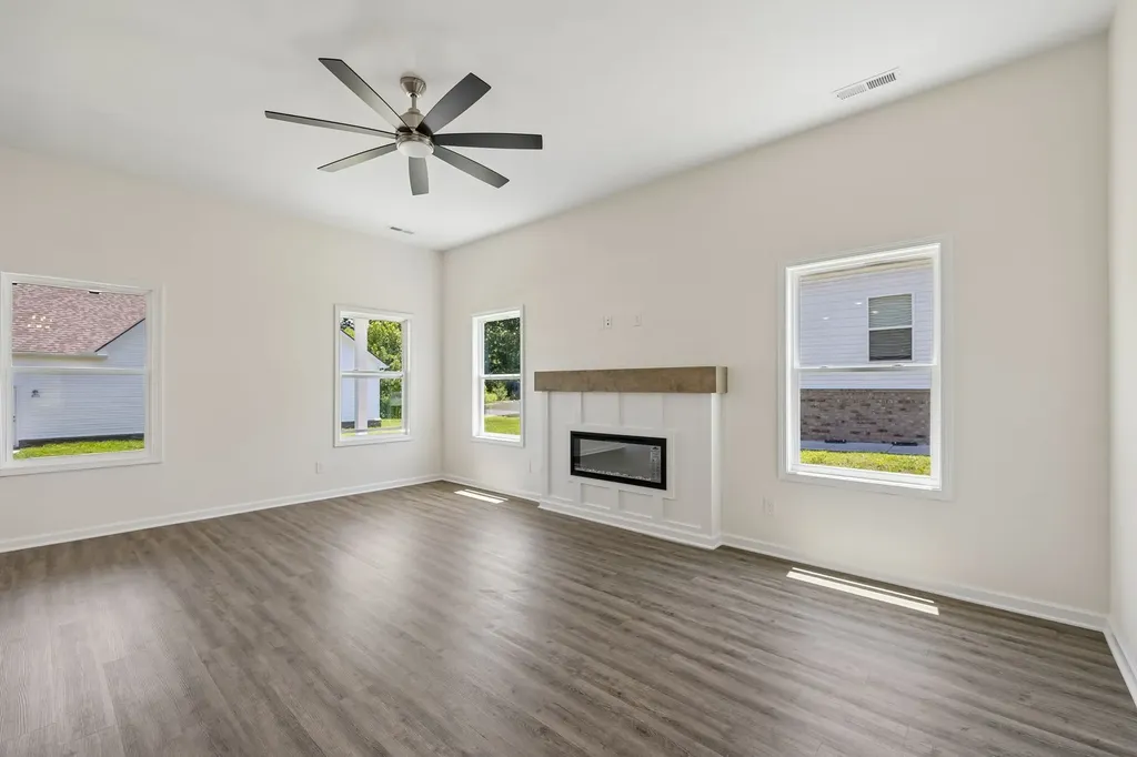 310 Buckadee Road La Vergne TN 37086