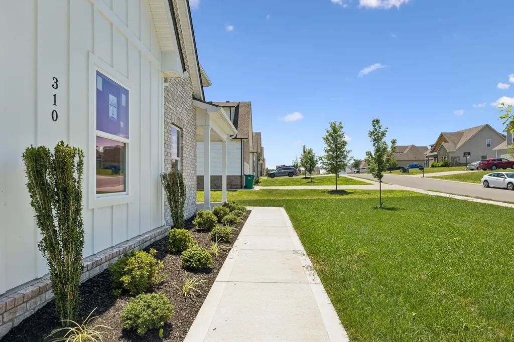 310 Buckadee Road La Vergne TN 37086