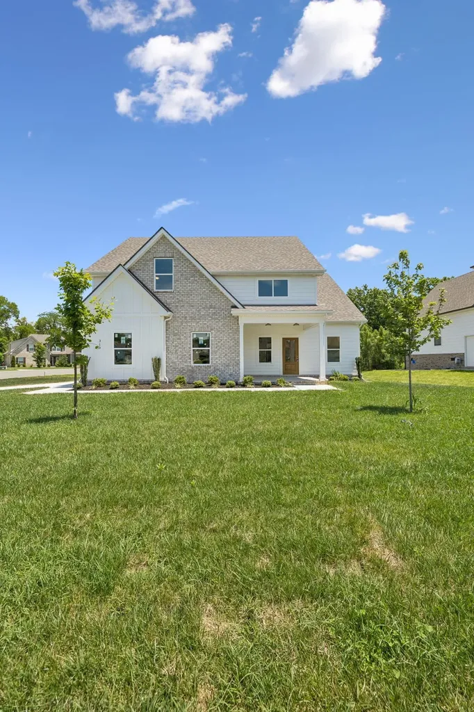 310 Buckadee Road La Vergne TN 37086