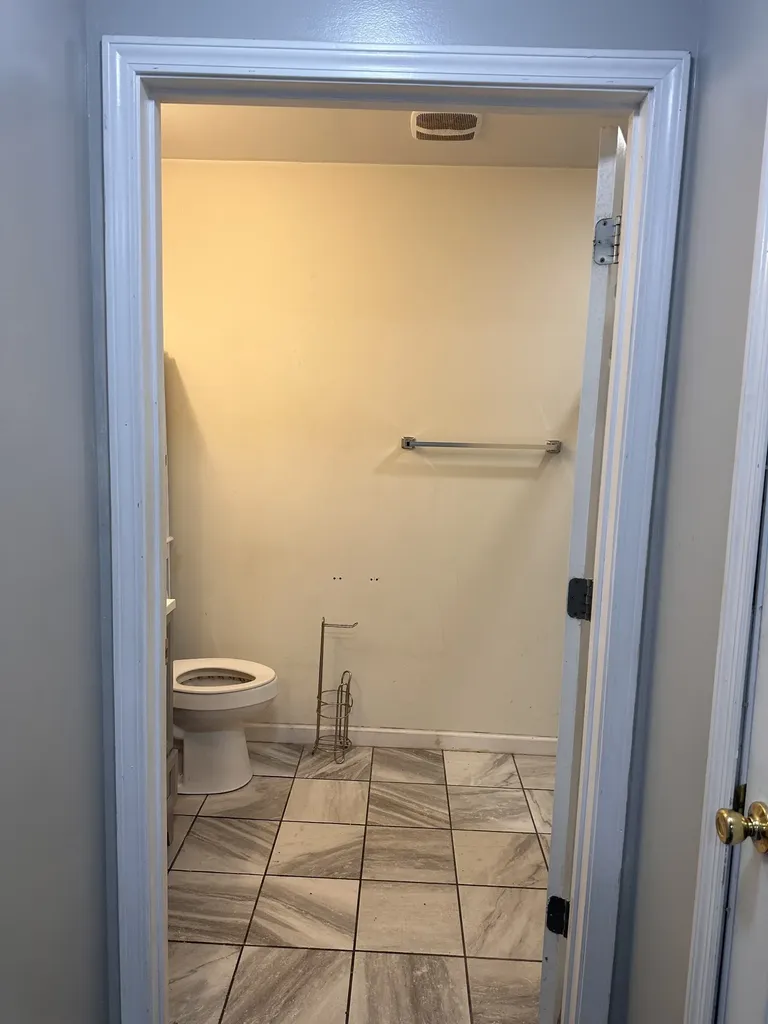 126 N Oak Street Hohenwald TN 38462