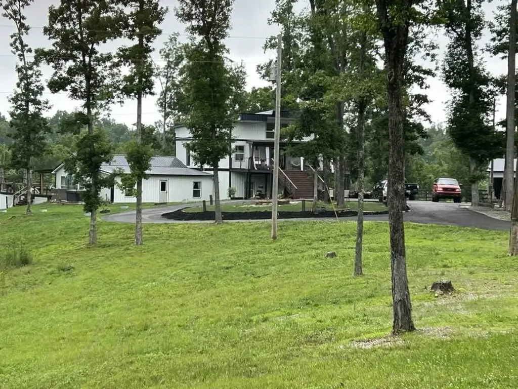 332 Southridge Road Hohenwald TN 38462