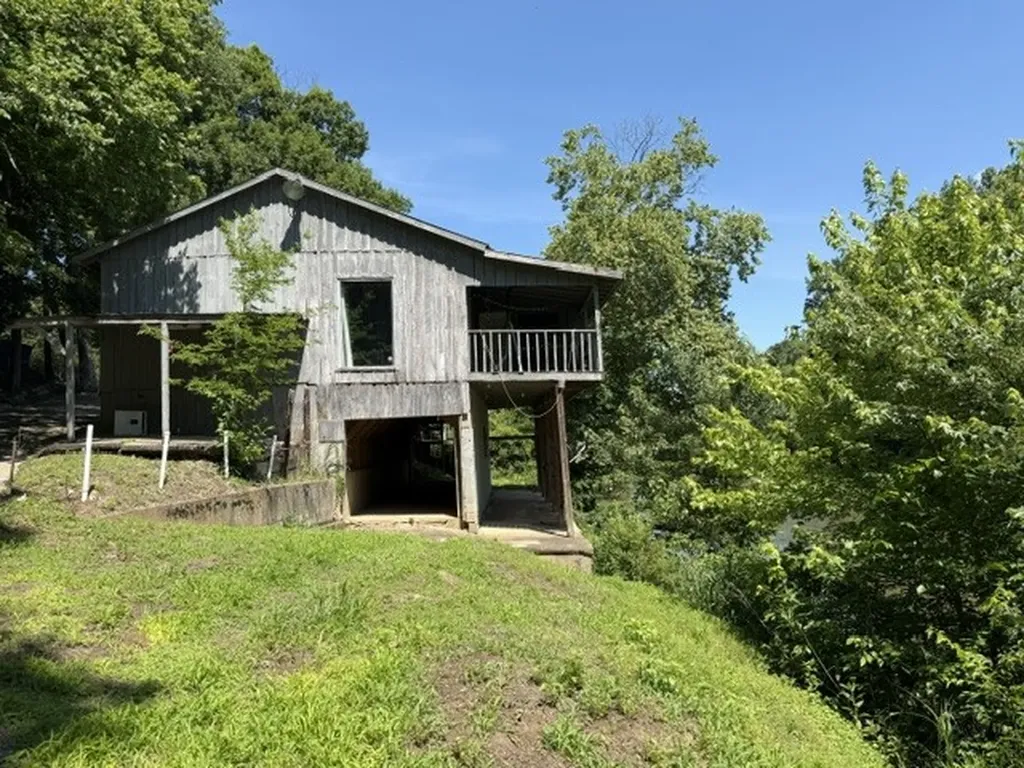 1101 W Jackson Street Shelbyville TN 37160