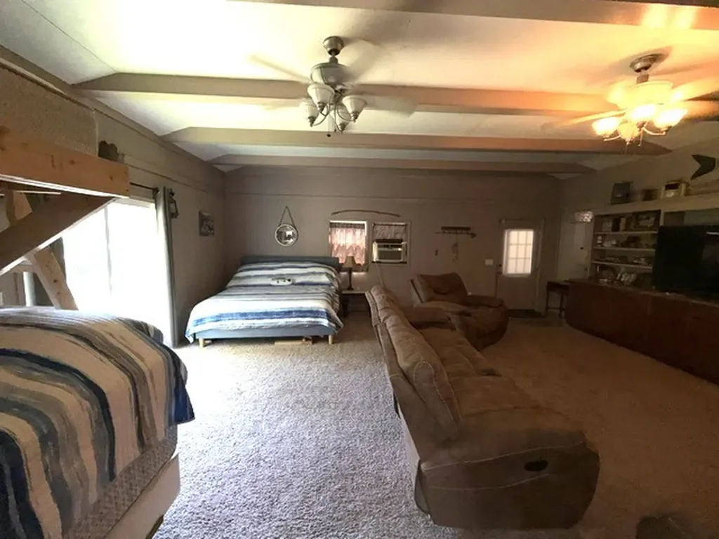 1101 W Jackson Street Shelbyville TN 37160