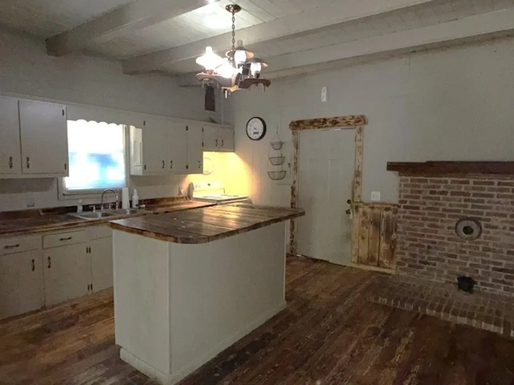 1101 W Jackson Street Shelbyville TN 37160