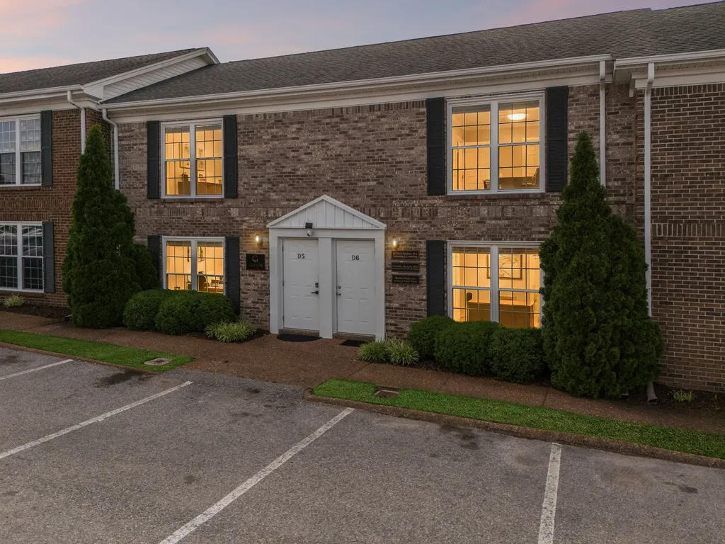 109 Holiday Court Franklin TN 37067
