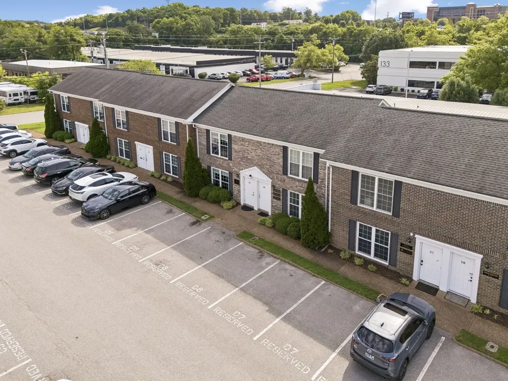 109 Holiday Court Franklin TN 37067