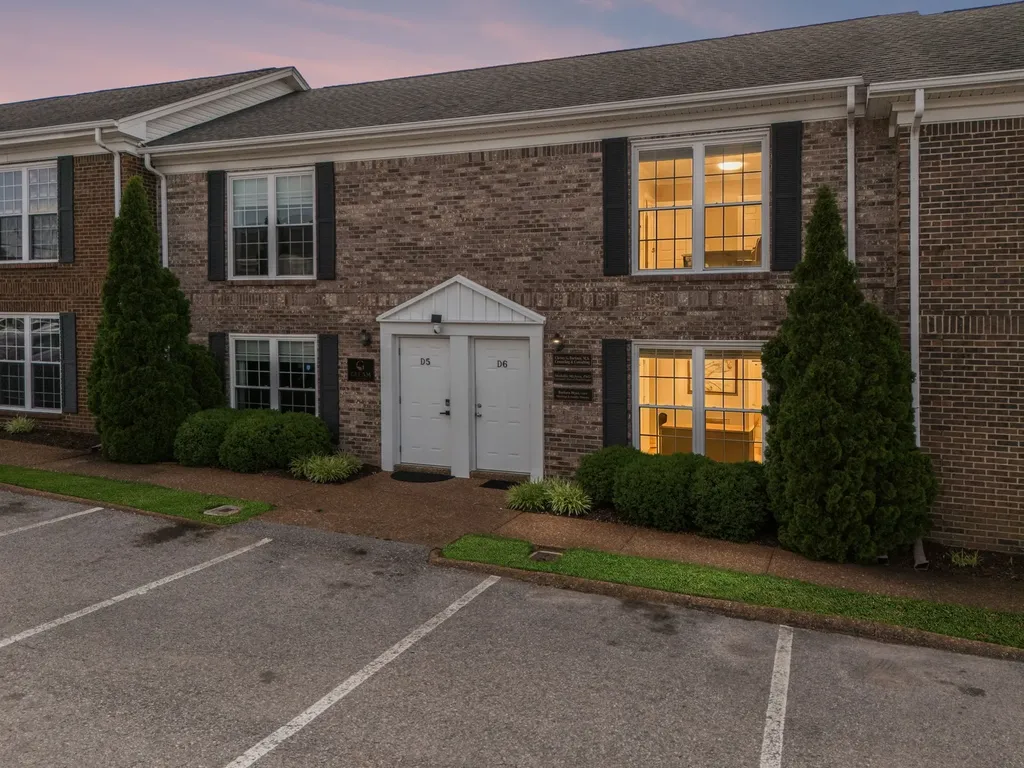 109 Holiday Court Franklin TN 37067