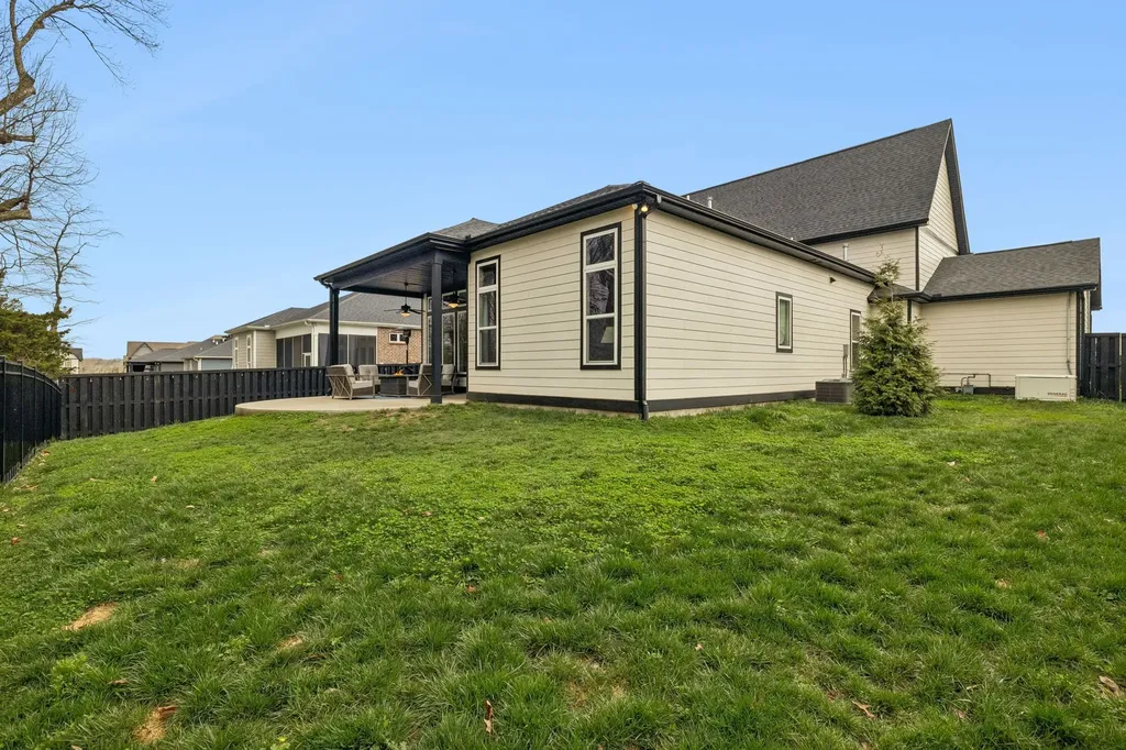 2064 Neill Lane Cross Plains TN 37049