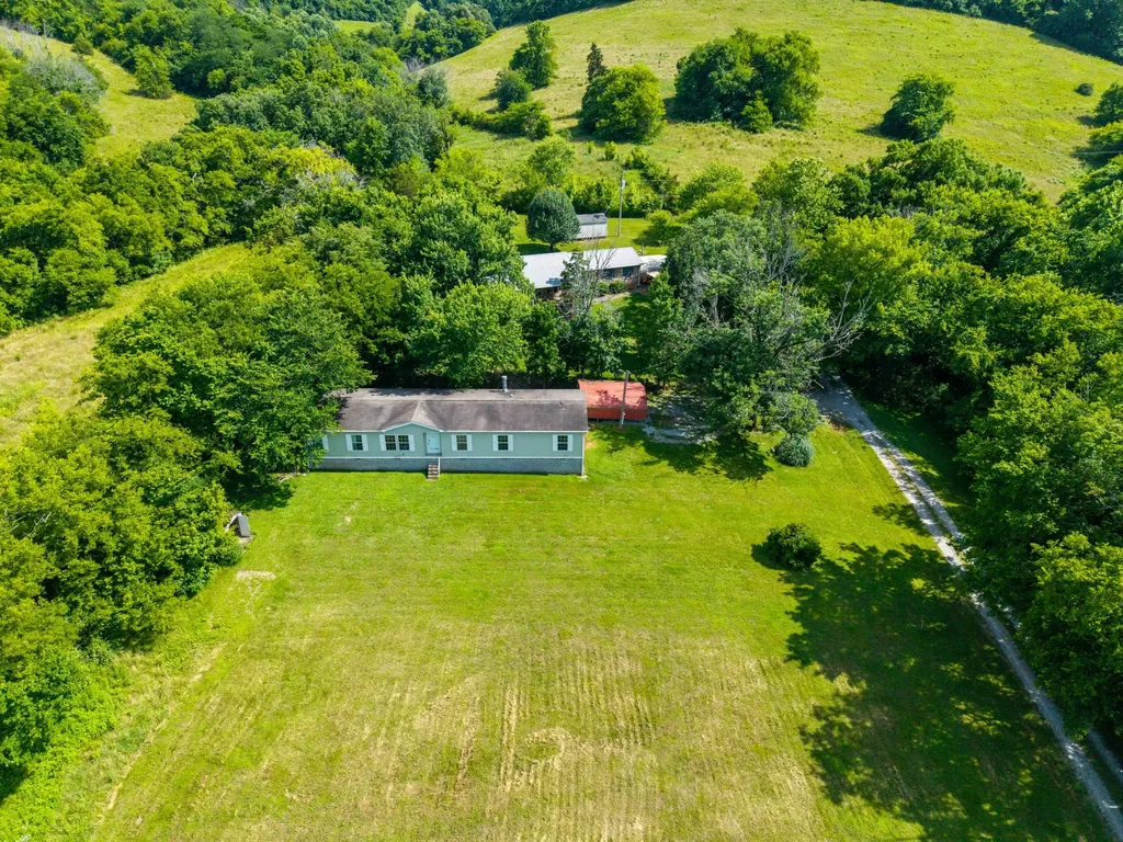 441 Hawthorne Hill Road Shelbyville TN 37160