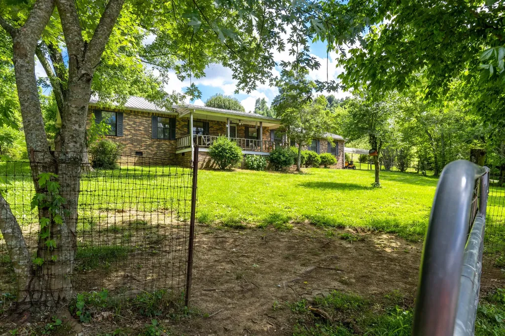 441 Hawthorne Hill Road Shelbyville TN 37160