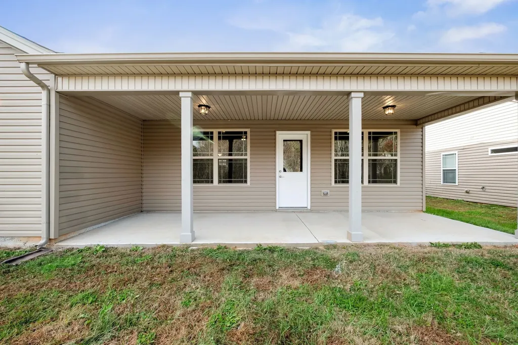 1062 Berra Drive Springfield TN 37172