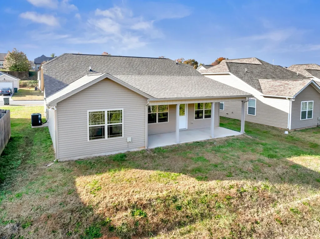1062 Berra Drive Springfield TN 37172