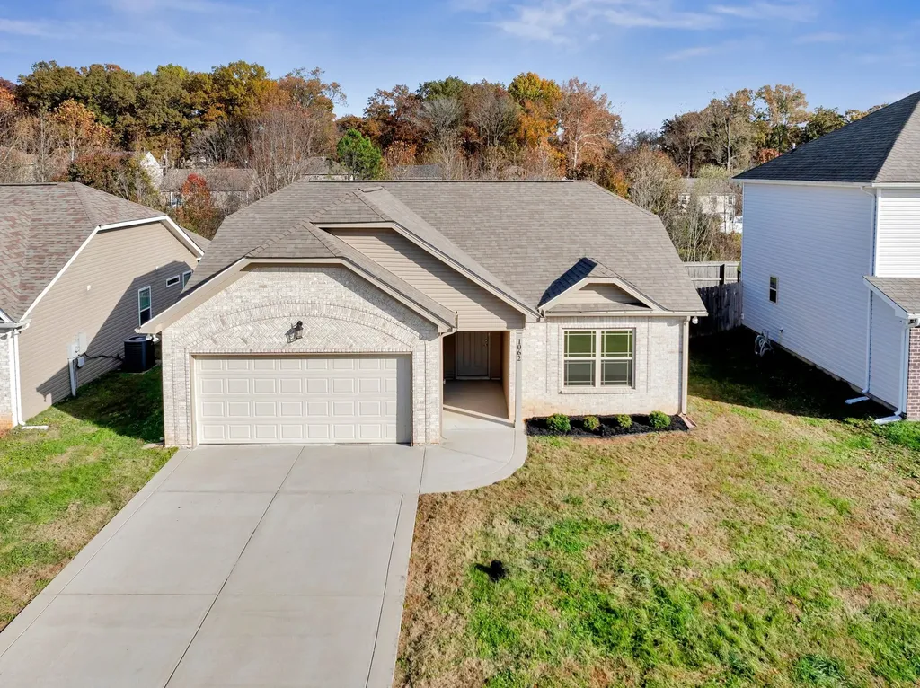 1062 Berra Drive Springfield TN 37172
