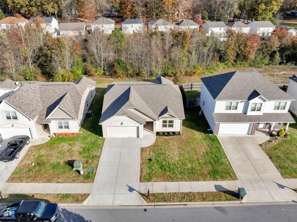 1062 Berra Drive Springfield TN 37172