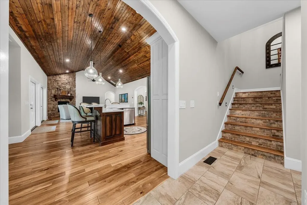 275 Wilderness Drive Jasper TN 37347