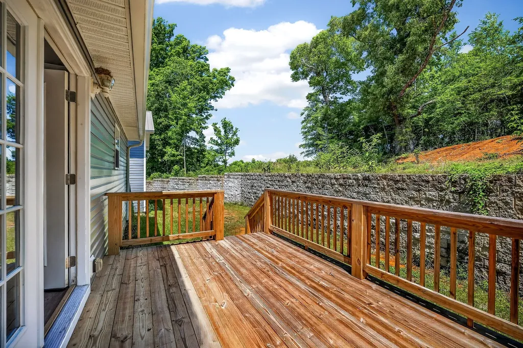 6101 Old Kentucky Road Sparta TN 38583