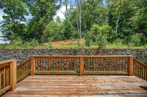 6101 Old Kentucky Road Sparta TN 38583