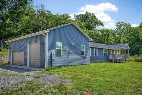 6101 Old Kentucky Road Sparta TN 38583