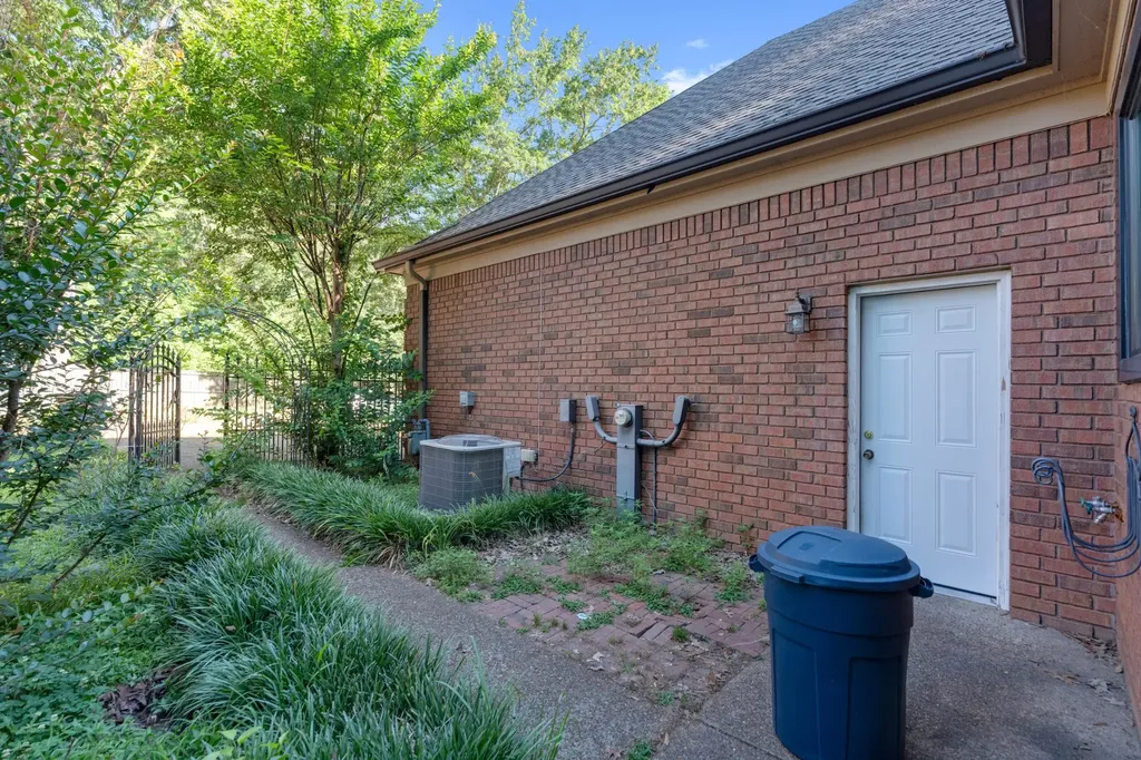 10065 E Country Way Drive Cordova TN 38018