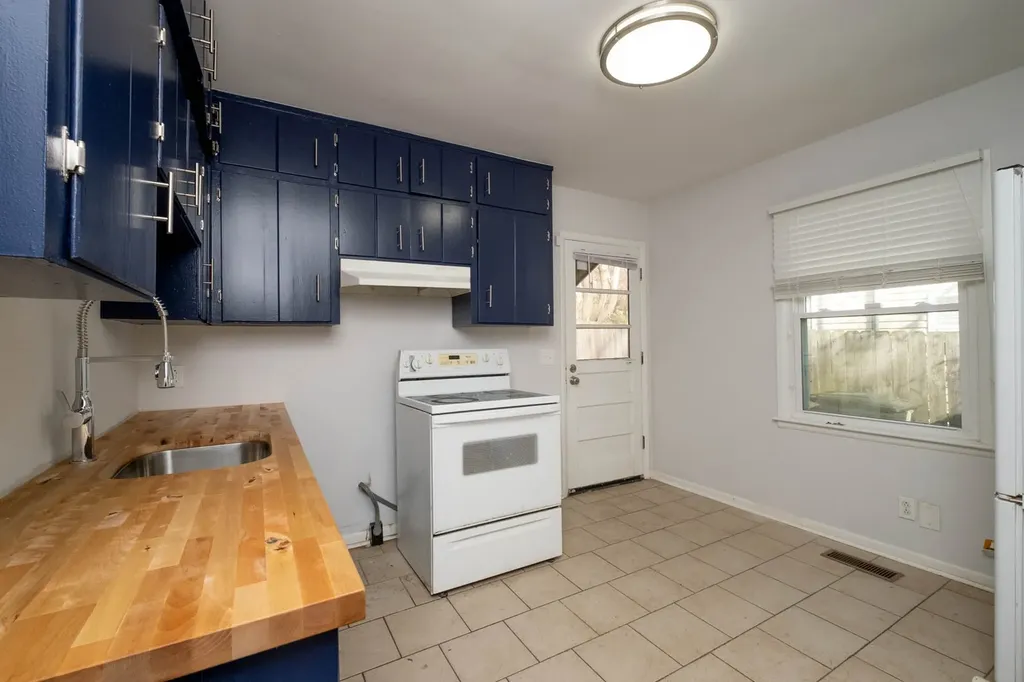 606 Village Court Nashville TN 37206