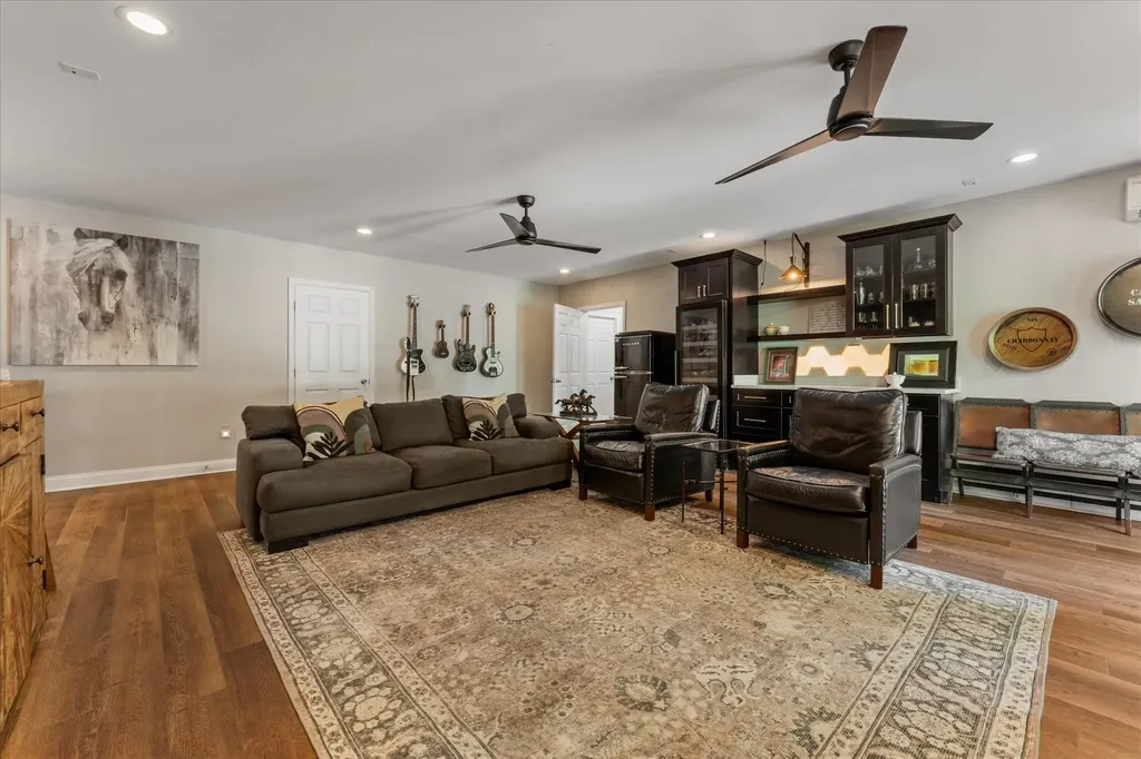 7865 Barnhill Road Primm Springs TN 38476