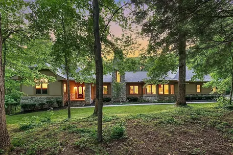 1003 Champion Hills Drive Kingston Springs TN 37082