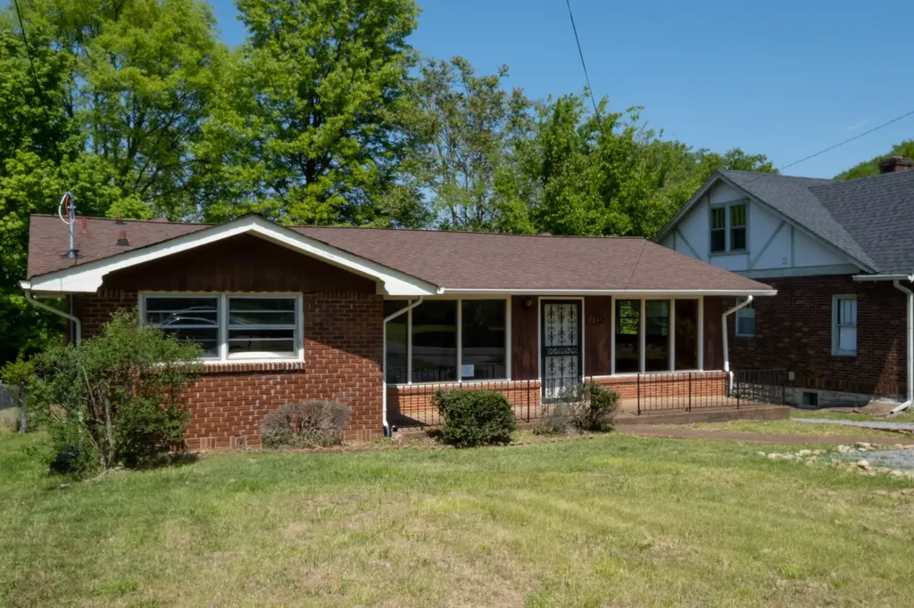 1021 Maynor Avenue Nashville TN 37216