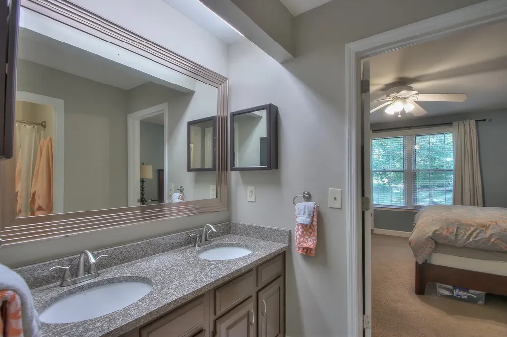 3321 Lealand Lane Nashville TN 37204
