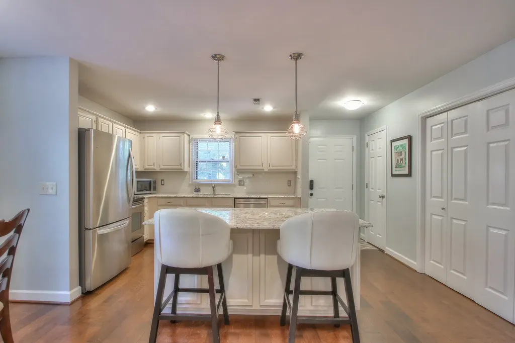 3321 Lealand Lane Nashville TN 37204