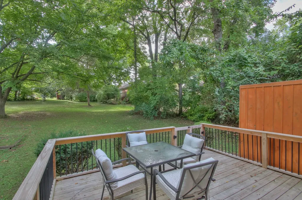 3321 Lealand Lane Nashville TN 37204