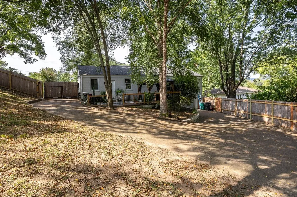 632 Watsonwood Drive Nashville TN 37211